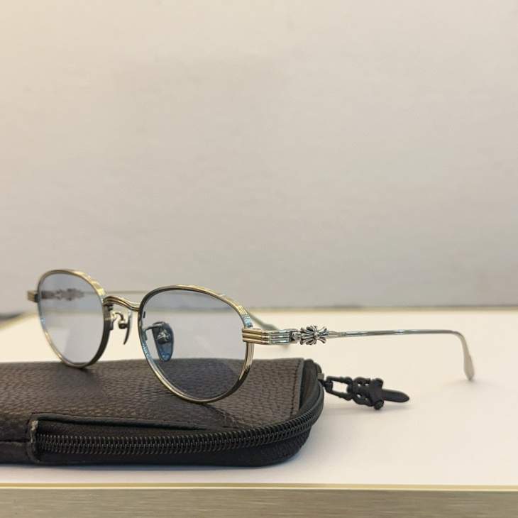 Picture of Chrome Hearts Sunglasses _SKUfw60569696fw